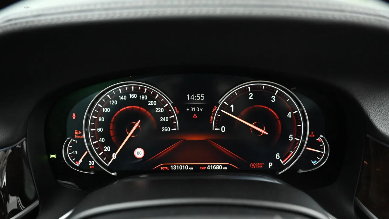 BMW 7er — miniaturë 8