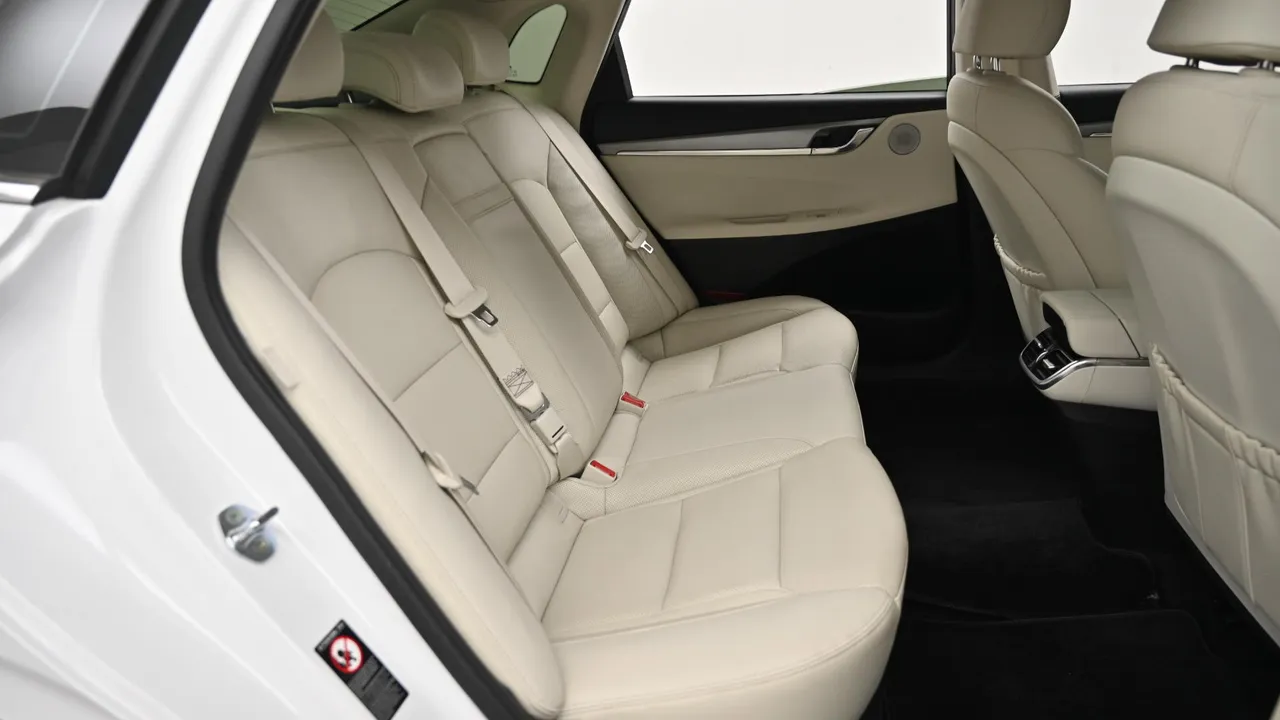 Hyundai Grandeur — miniaturë 12