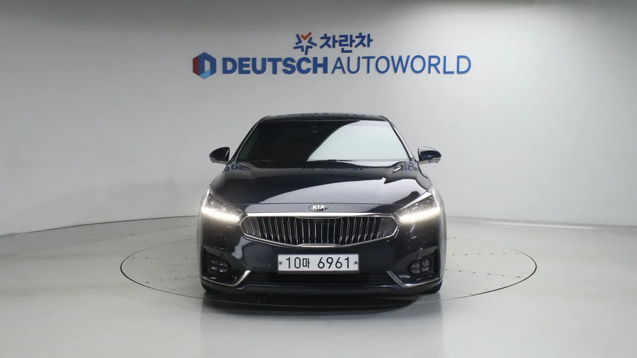 Kia K7 — miniaturë 3