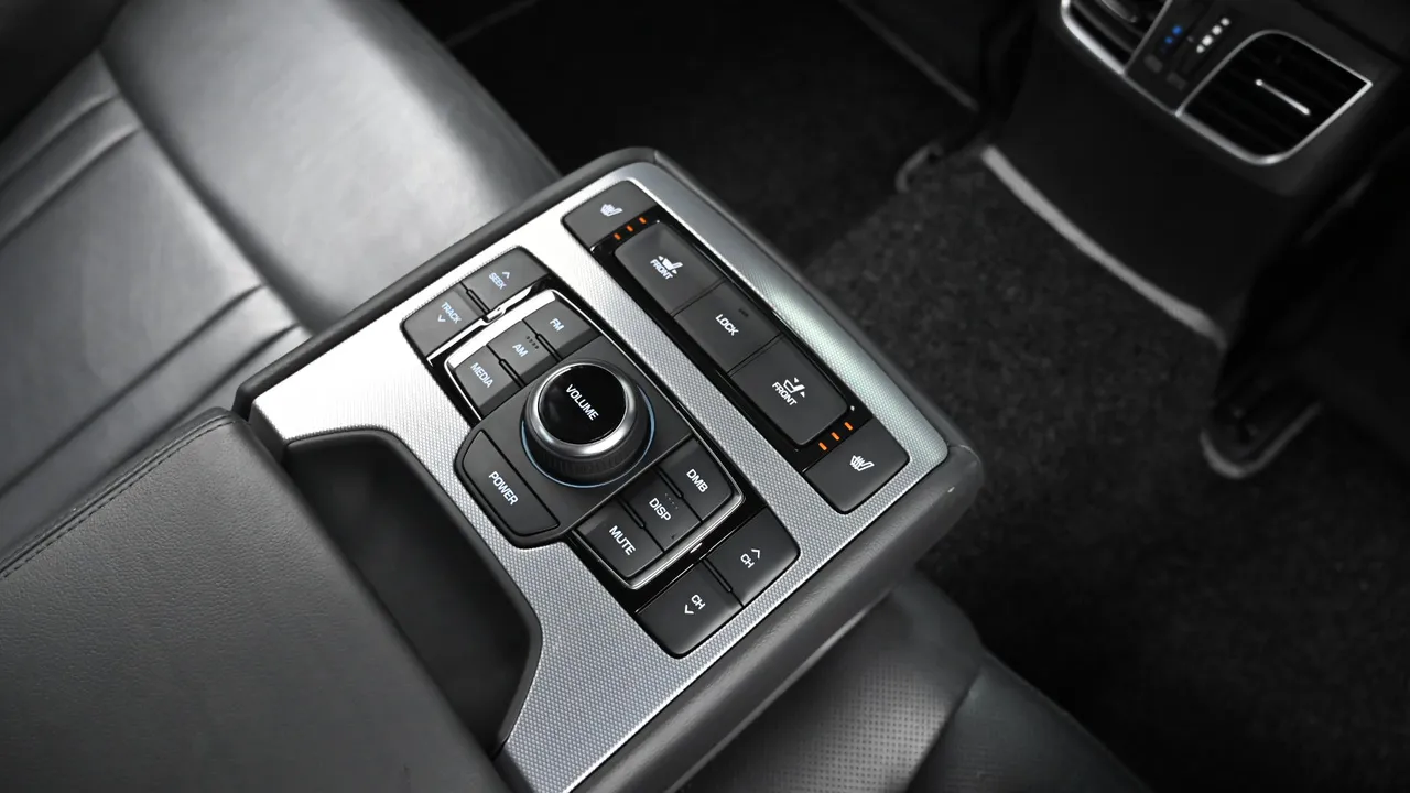 Genesis G80 — miniaturë 16
