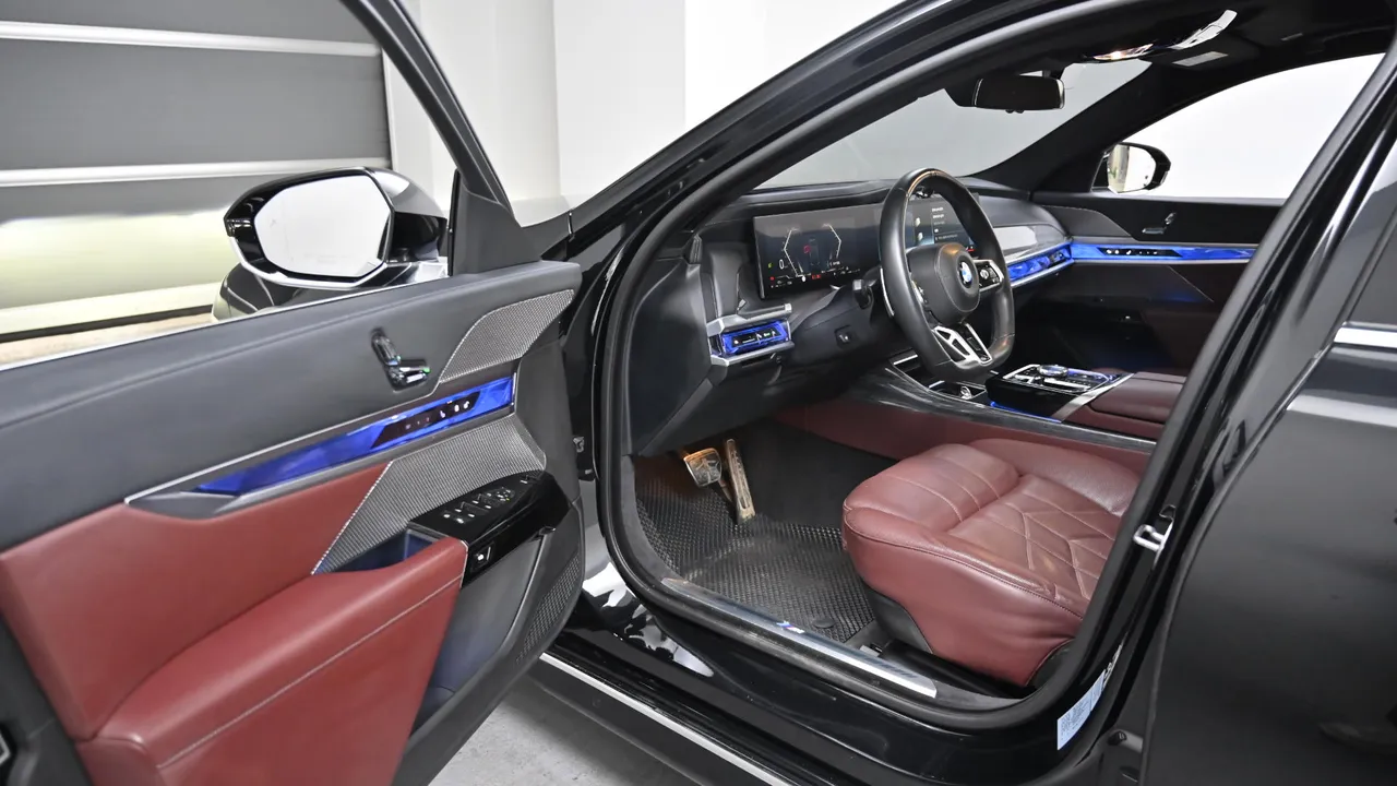 BMW 7er — miniaturë 11