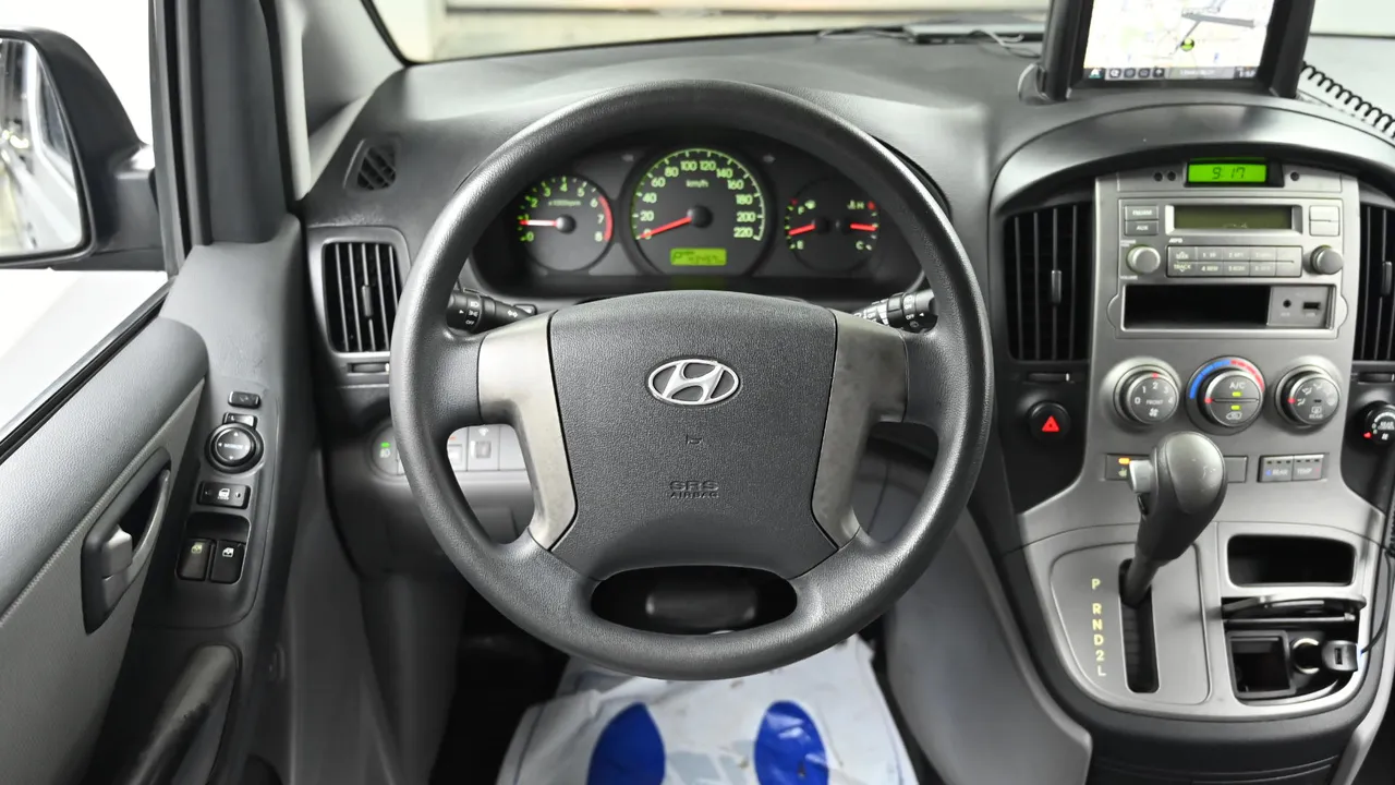 Hyundai Starex — miniaturë 13