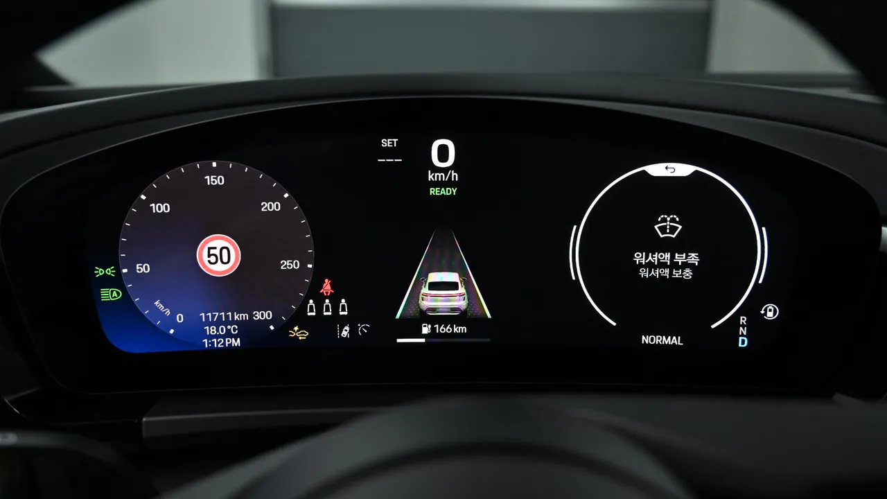 Porsche Macan — miniaturë 24