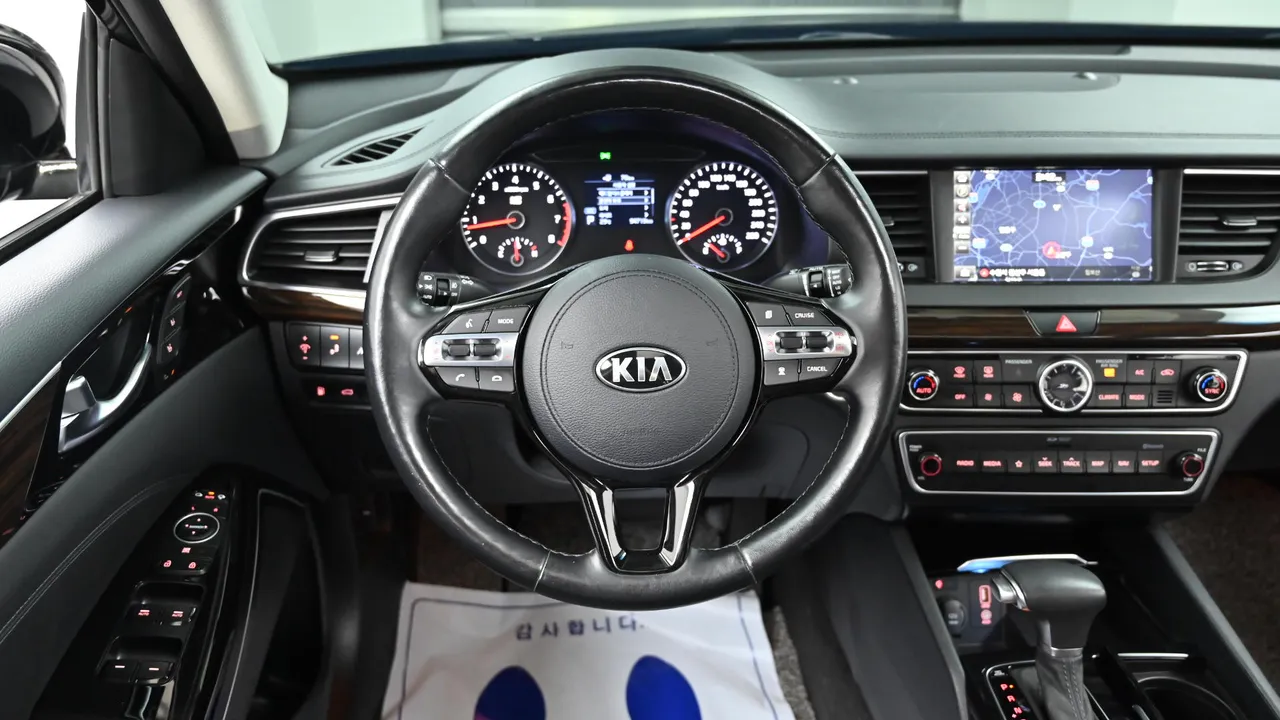 Kia K7 — miniaturë 13