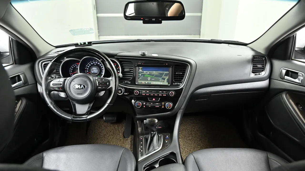 Kia K5 — miniaturë 7