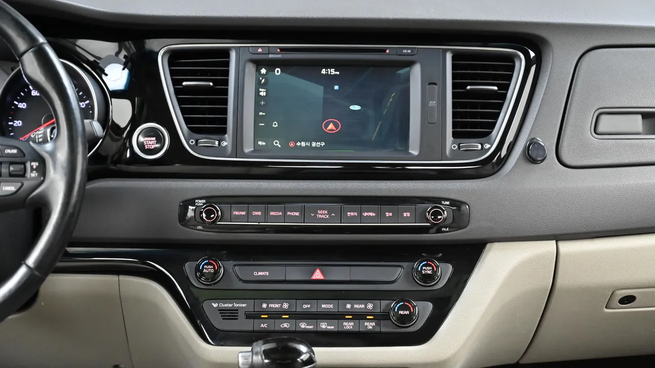Kia Carnival — miniaturë 32