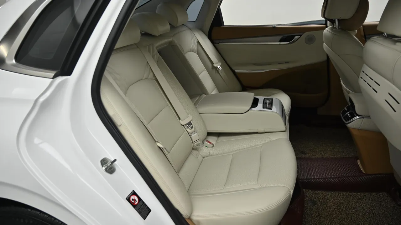 Hyundai Grandeur — miniaturë 12