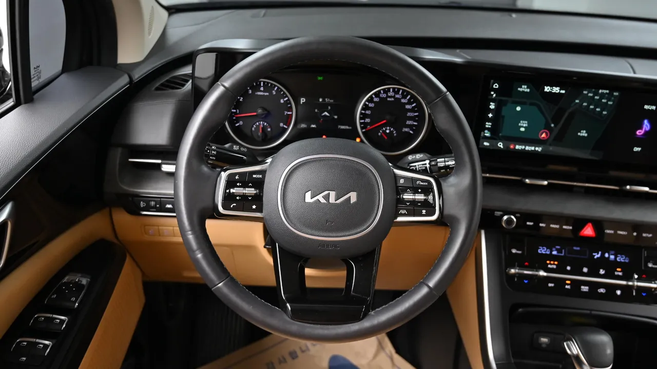 Kia Carnival — miniaturë 13