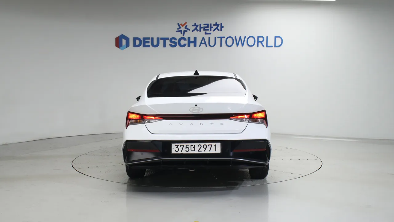 Hyundai Avante — miniaturë 4