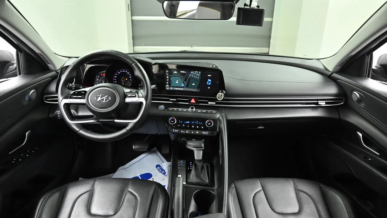 Hyundai Avante — miniaturë 7