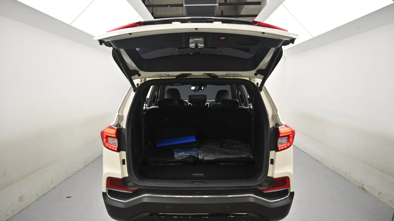 SsangYong Rexton — miniaturë 19