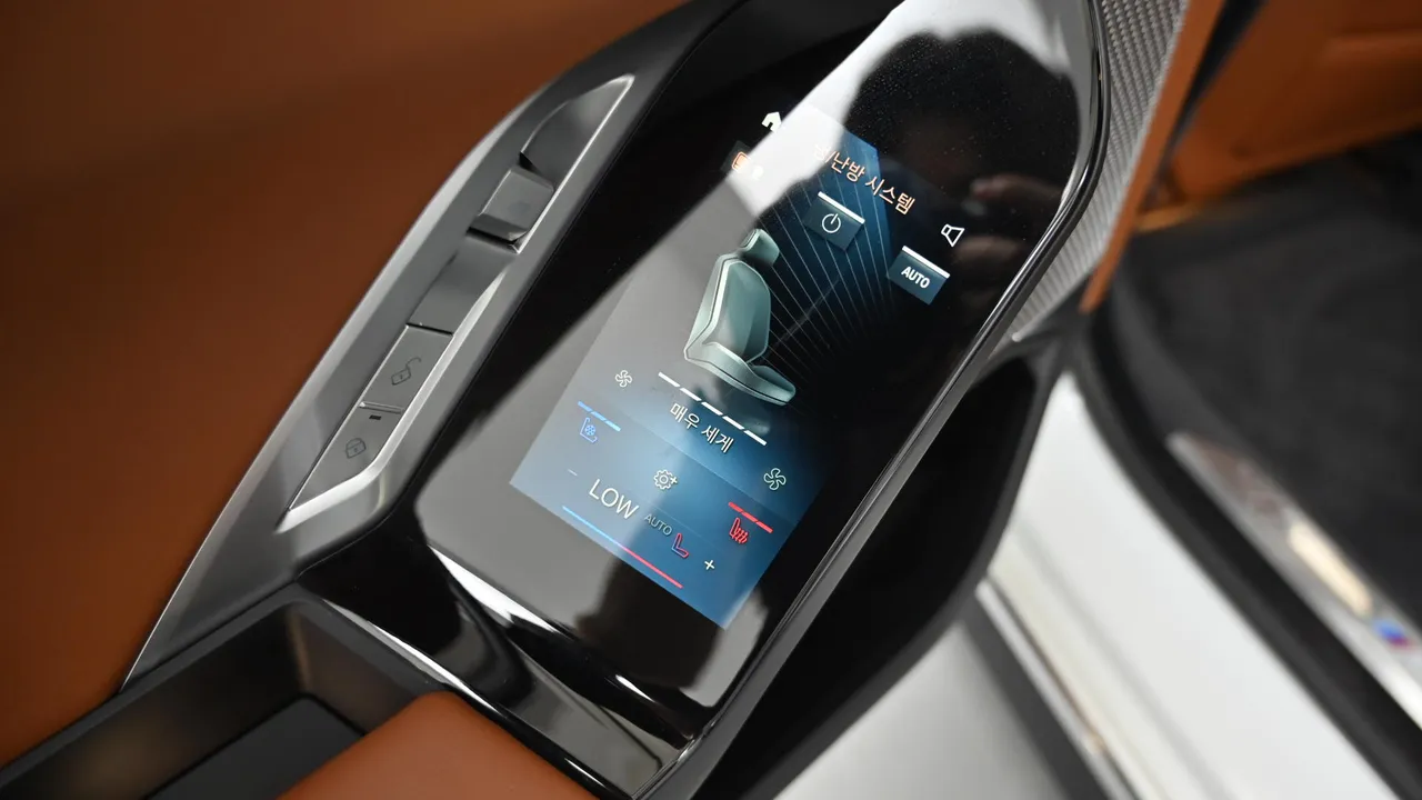 BMW 7er — miniaturë 16