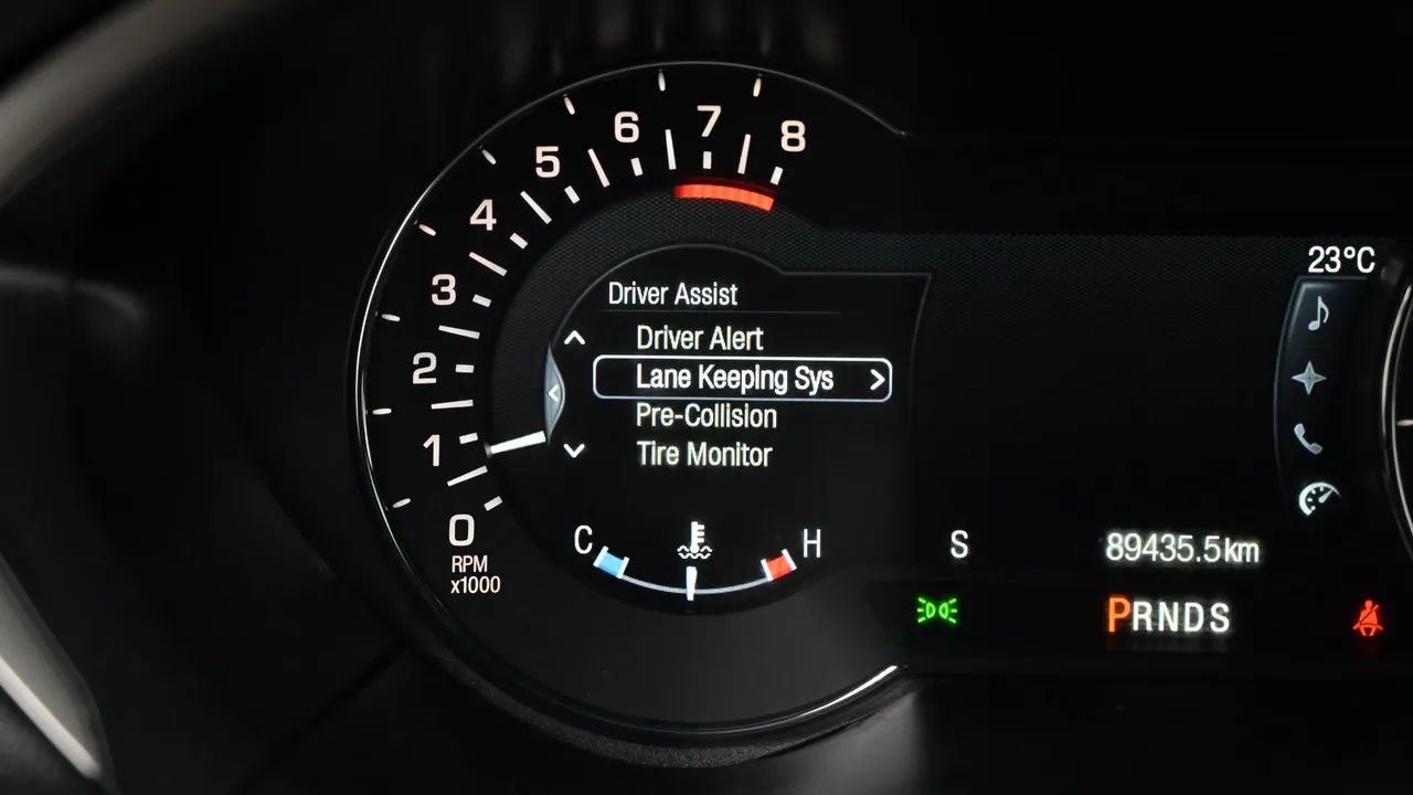Lincoln MKZ — miniaturë 17