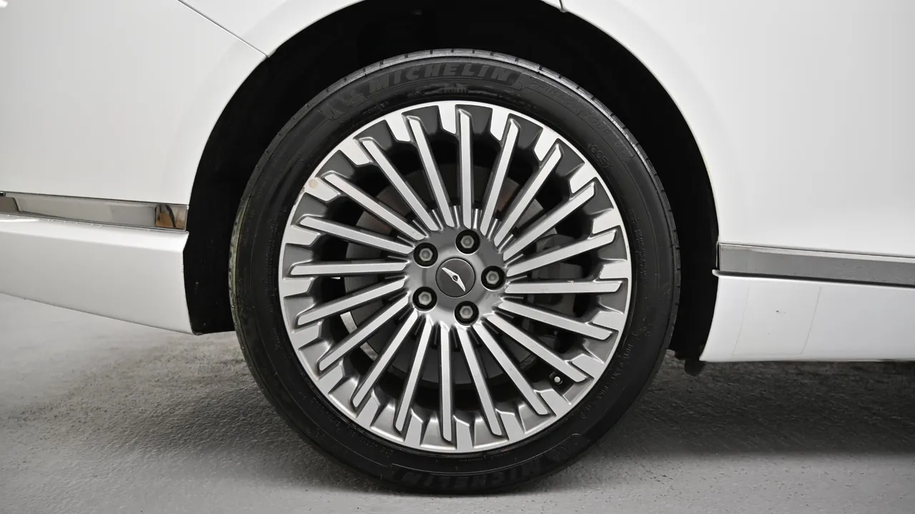Genesis G80 — miniaturë 5