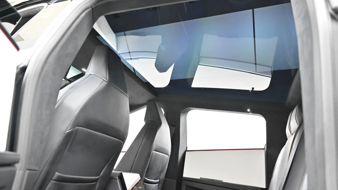 Tesla Cybertruck — miniaturë 18