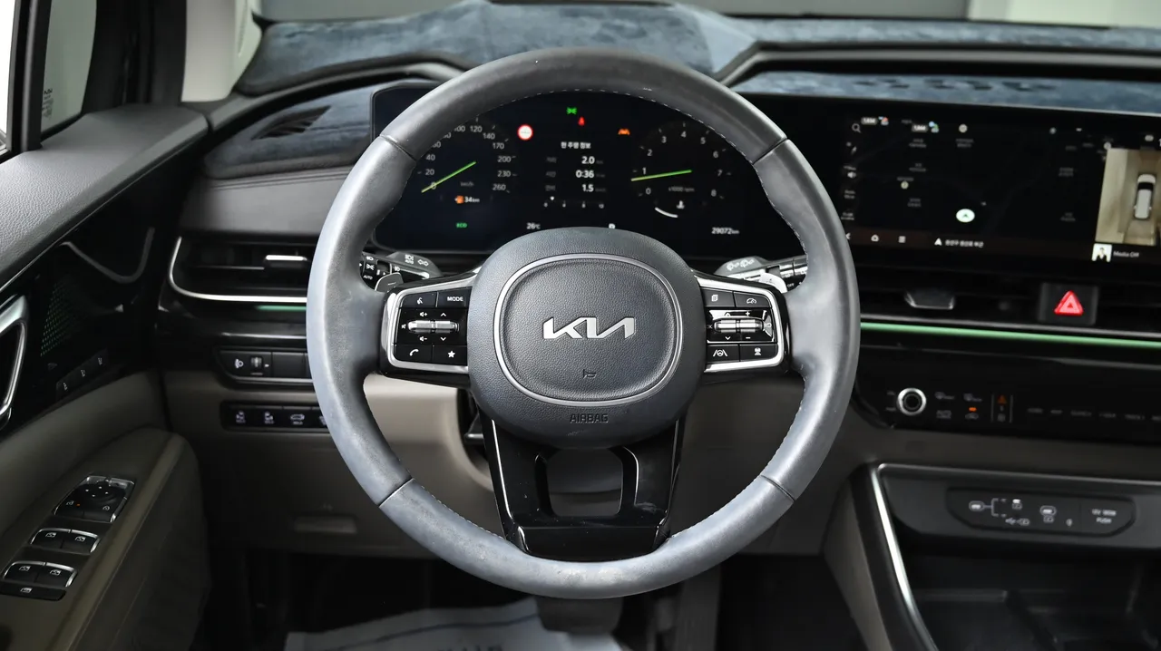 Kia Carnival — miniaturë 13