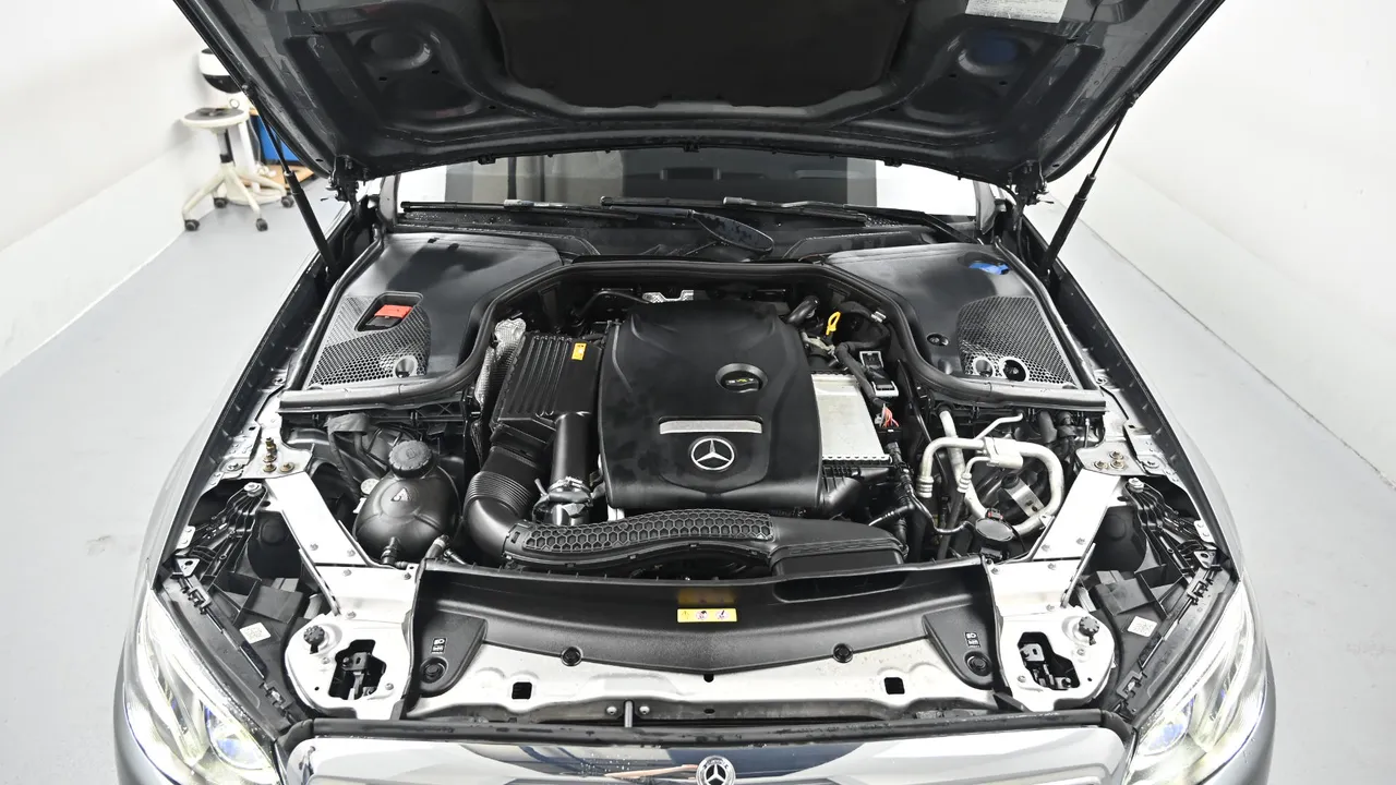 Mercedes-Benz E-klasse — miniaturë 6