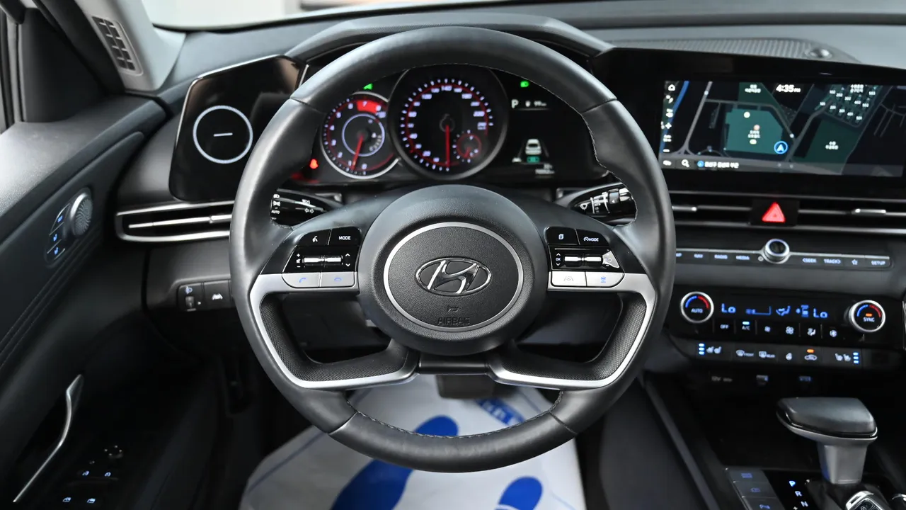 Hyundai Avante — miniaturë 13
