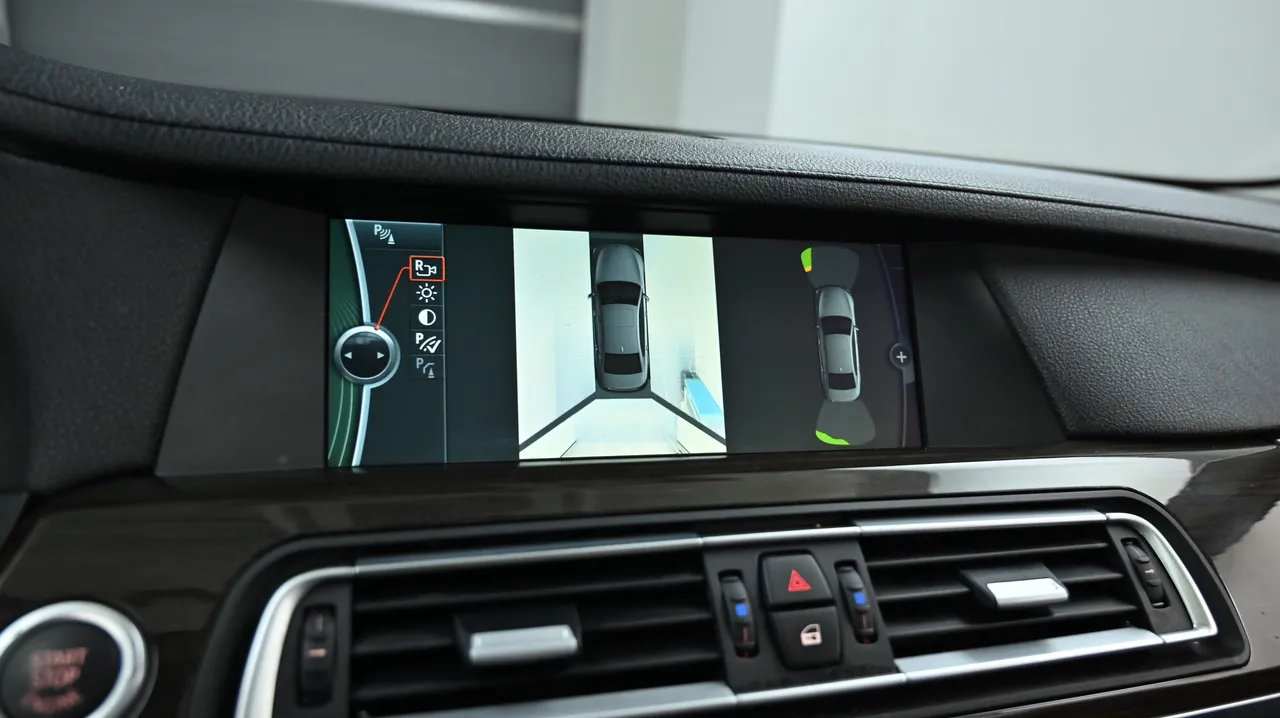 BMW 7er — miniaturë 15