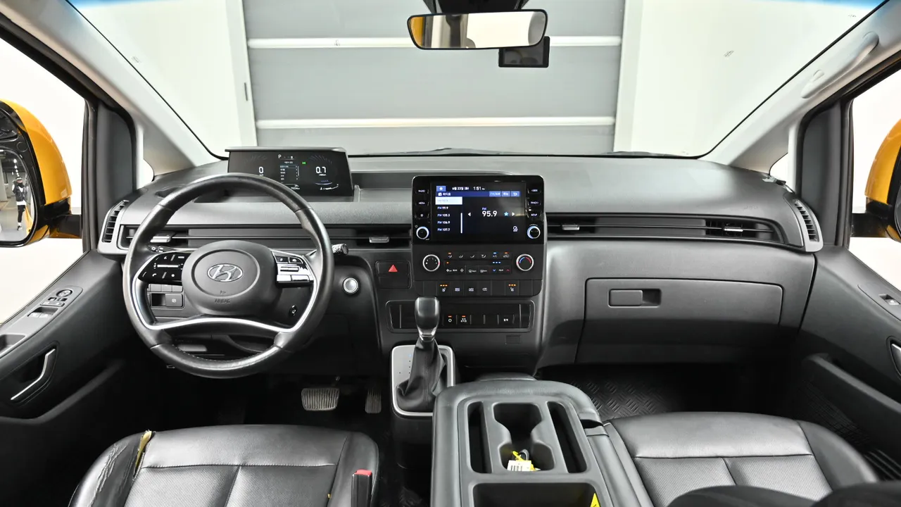 Hyundai Staria — miniaturë 7