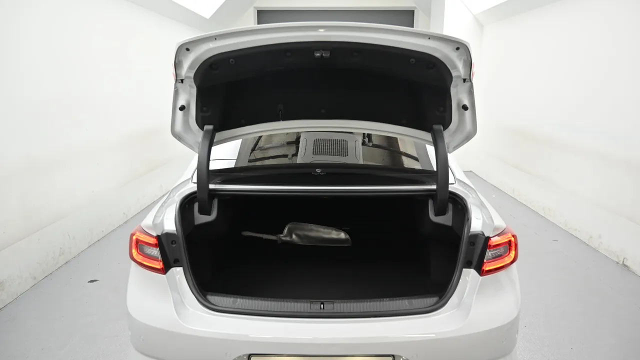 Renault Samsung SM6 — miniaturë 19