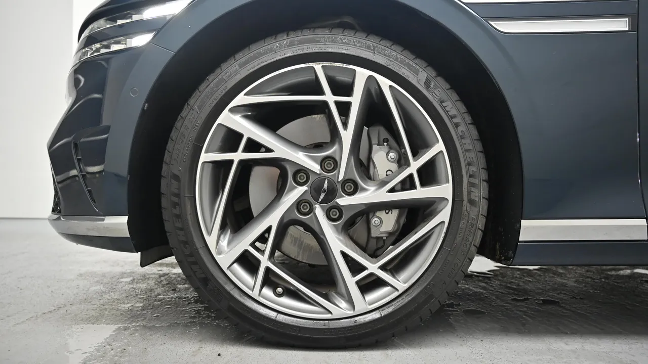 Genesis G90 — miniaturë 5
