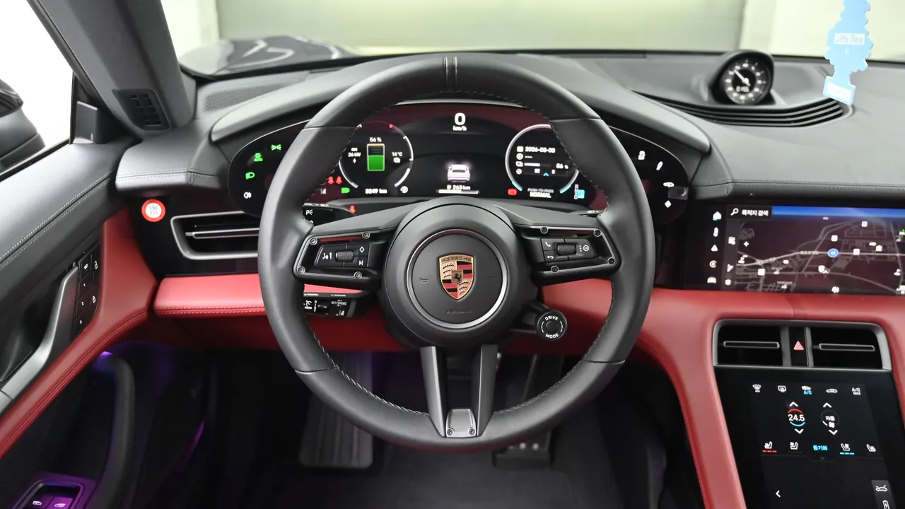 Porsche Taycan — miniaturë 22