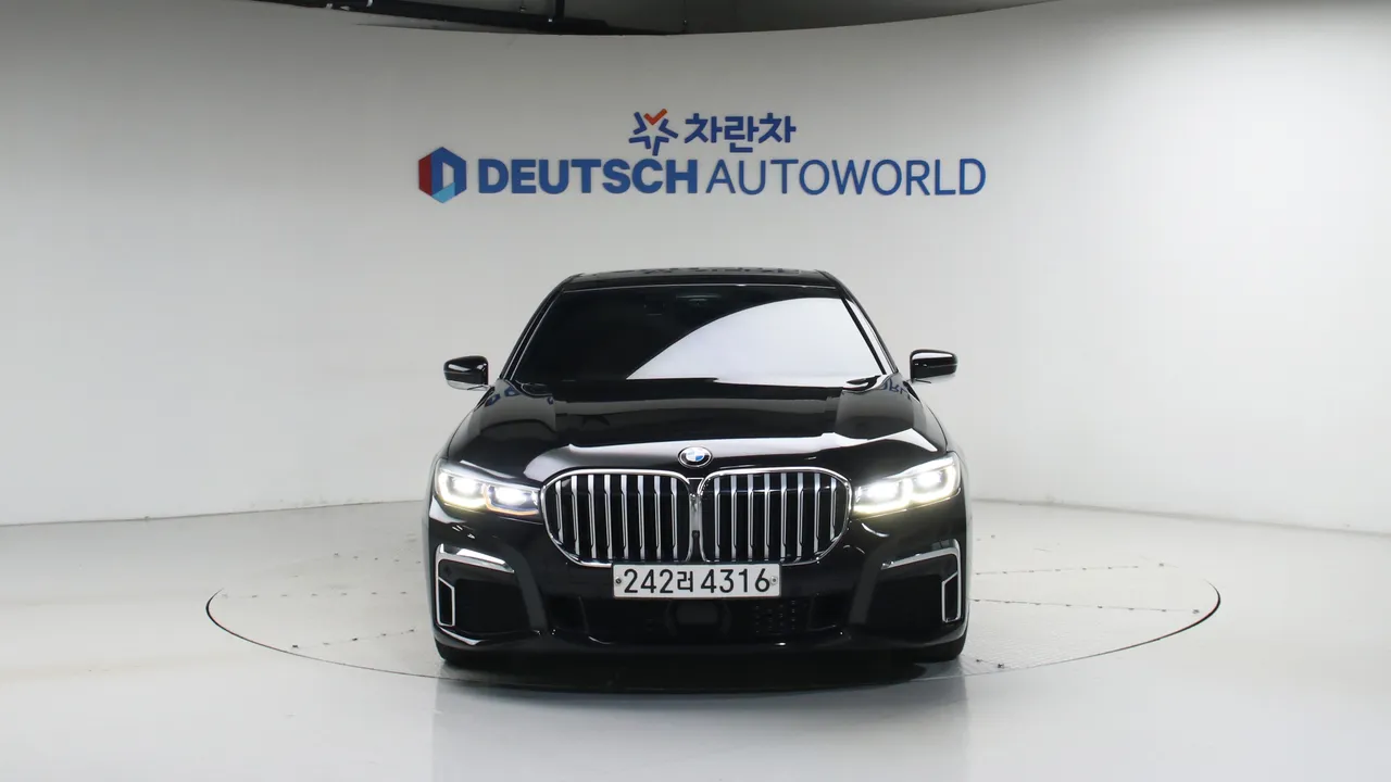 BMW 7er — miniaturë 3