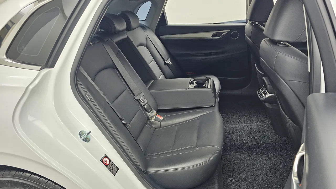 Hyundai Grandeur — miniaturë 12