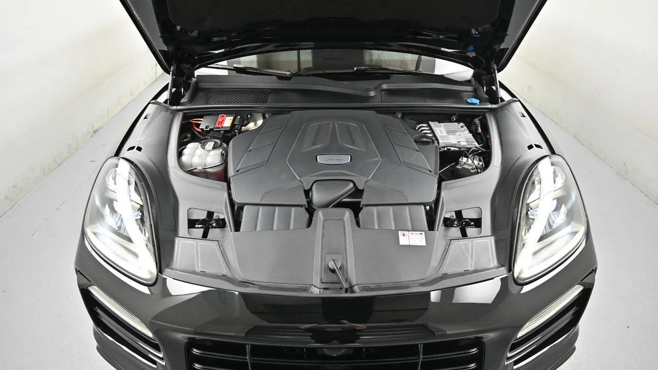 Porsche Cayenne — miniaturë 28