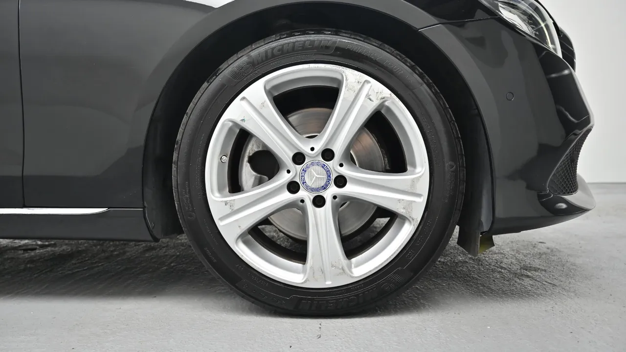 Mercedes-Benz E-klasse — miniaturë 5