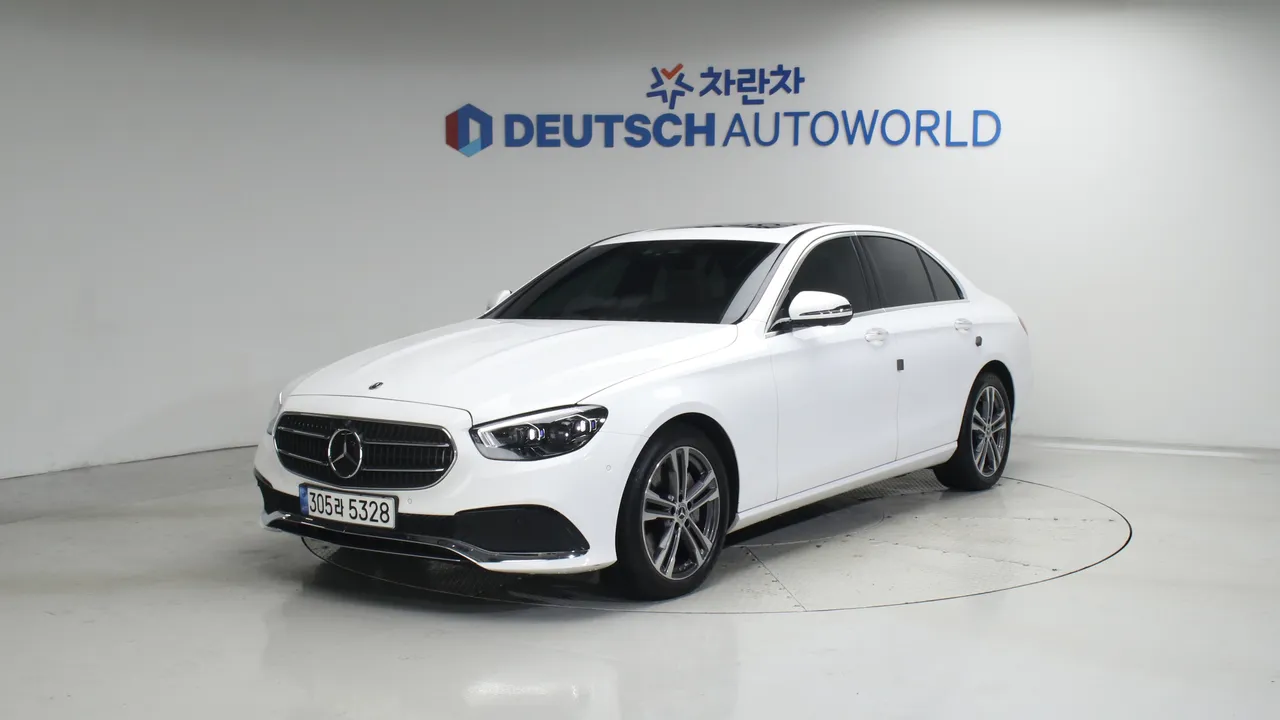 Mercedes-Benz E-klasse E350 4MATIC 아방가르드 — foto 1