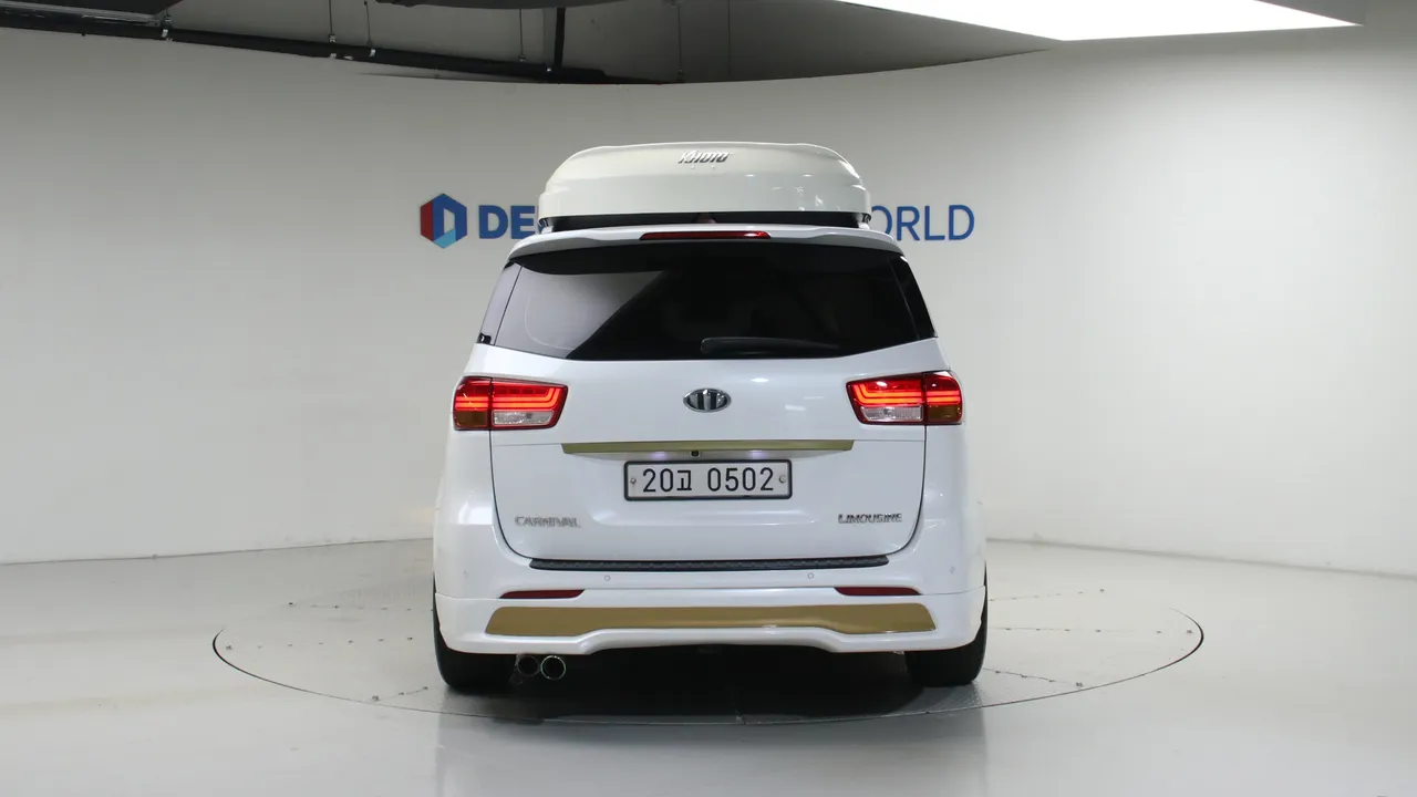 Kia Carnival — miniaturë 4