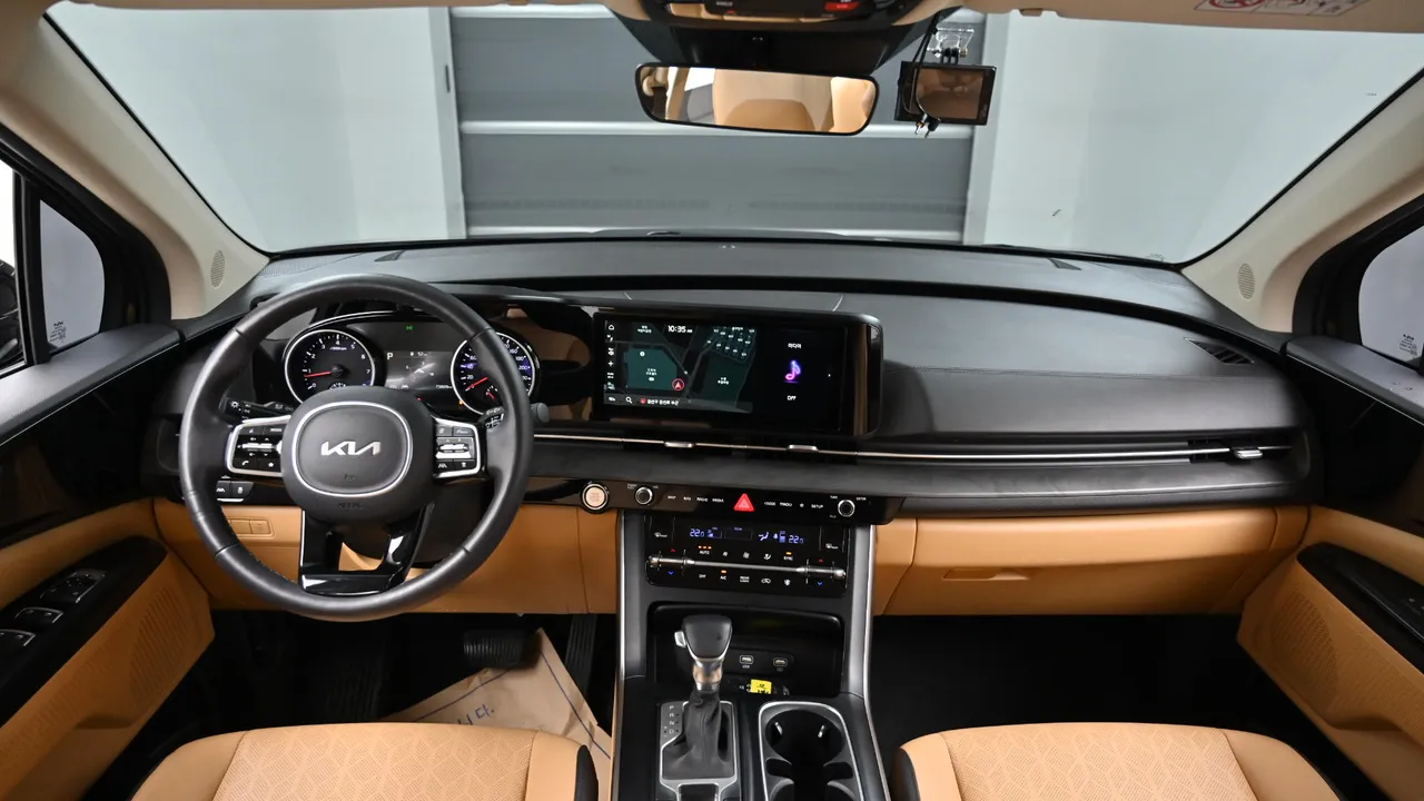 Kia Carnival — miniaturë 7