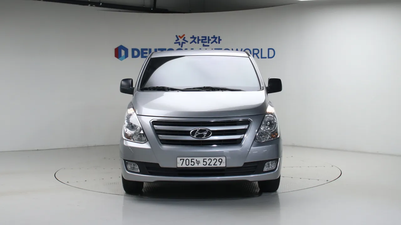 Hyundai Starex — miniaturë 3