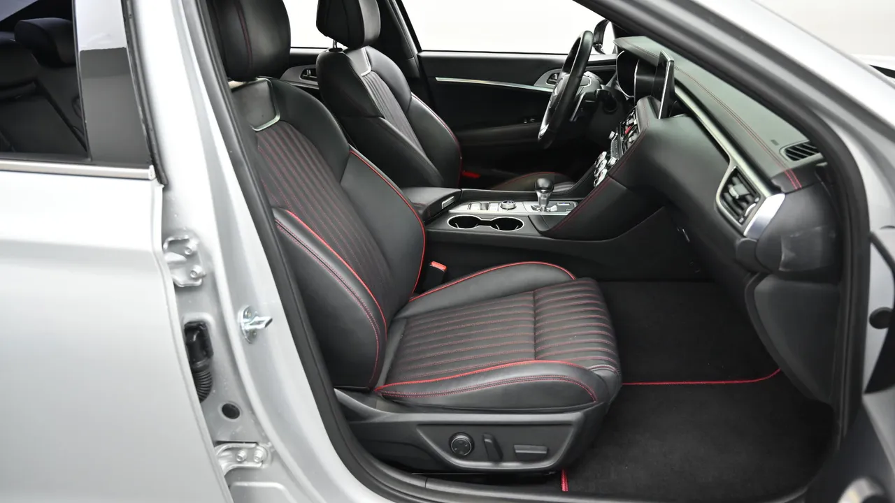 Genesis G70 — miniaturë 10