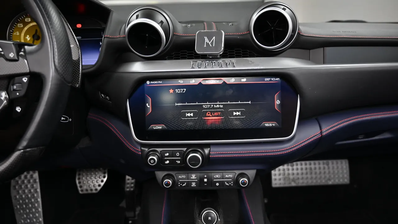 Ferrari Portofino — miniaturë 14