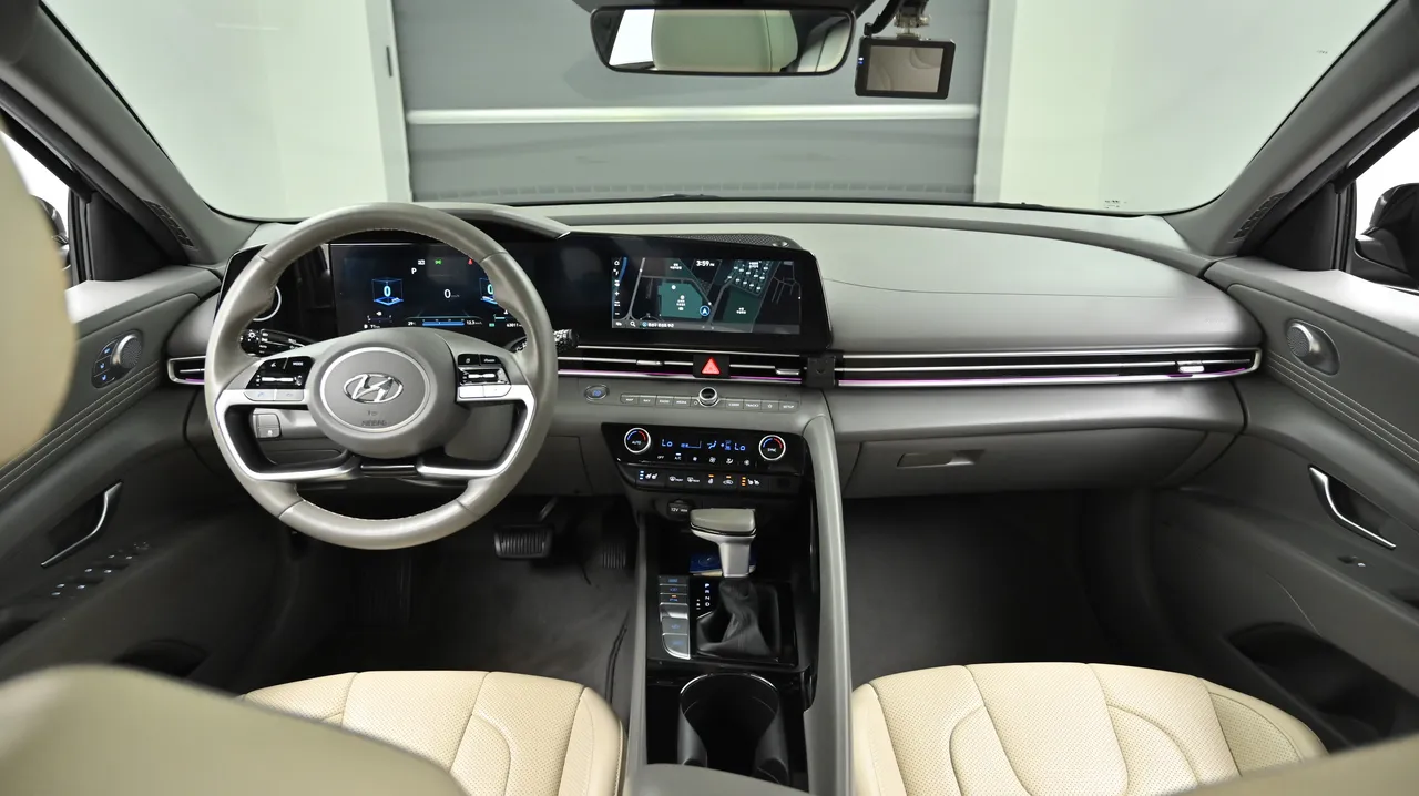 Hyundai Avante — miniaturë 7