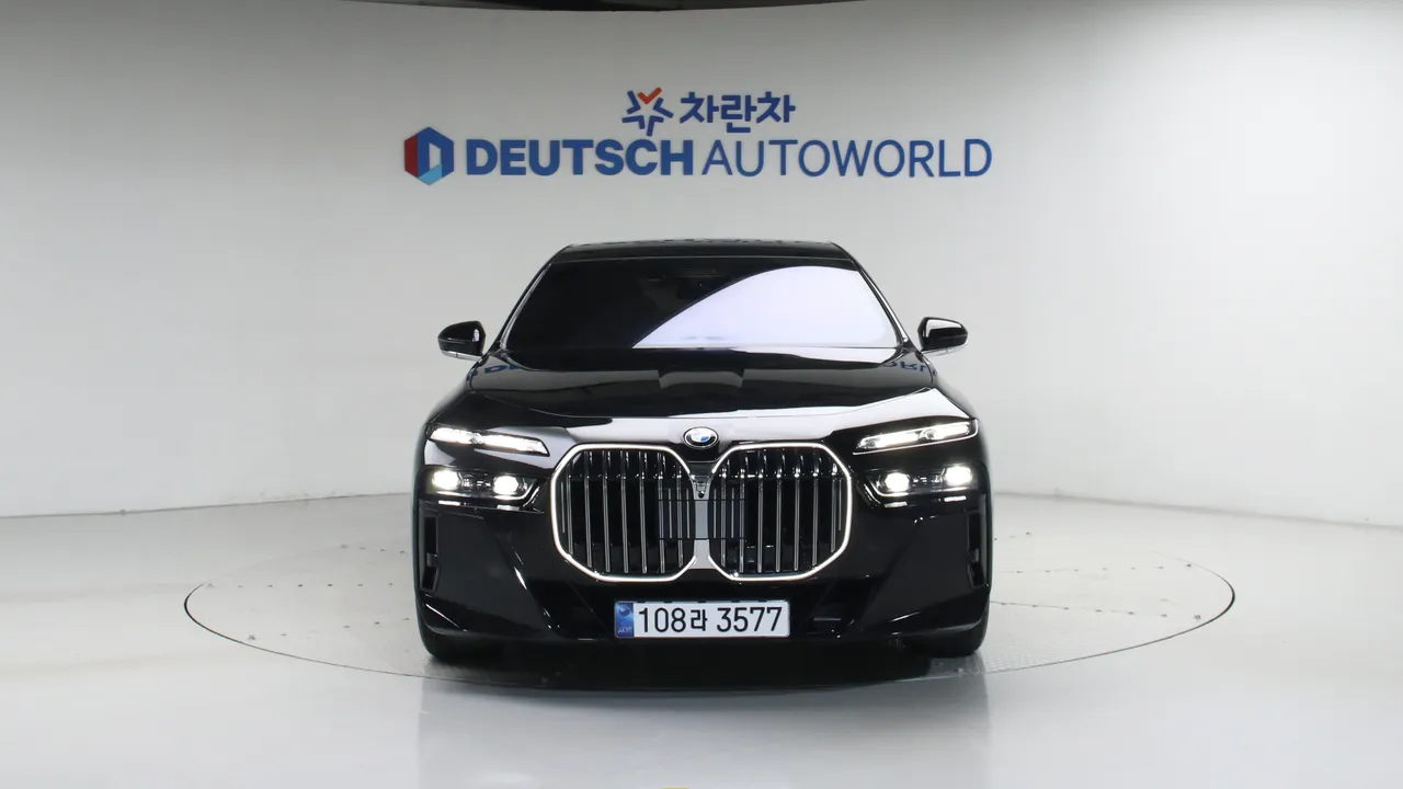 BMW 7er — miniaturë 3