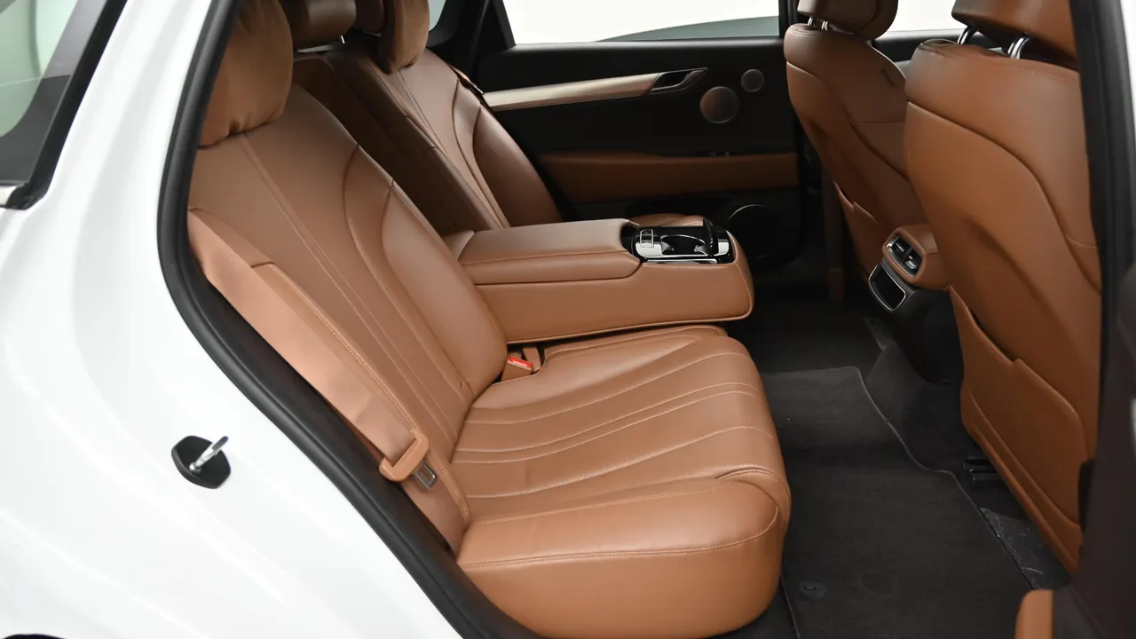 Genesis G80 — miniaturë 12