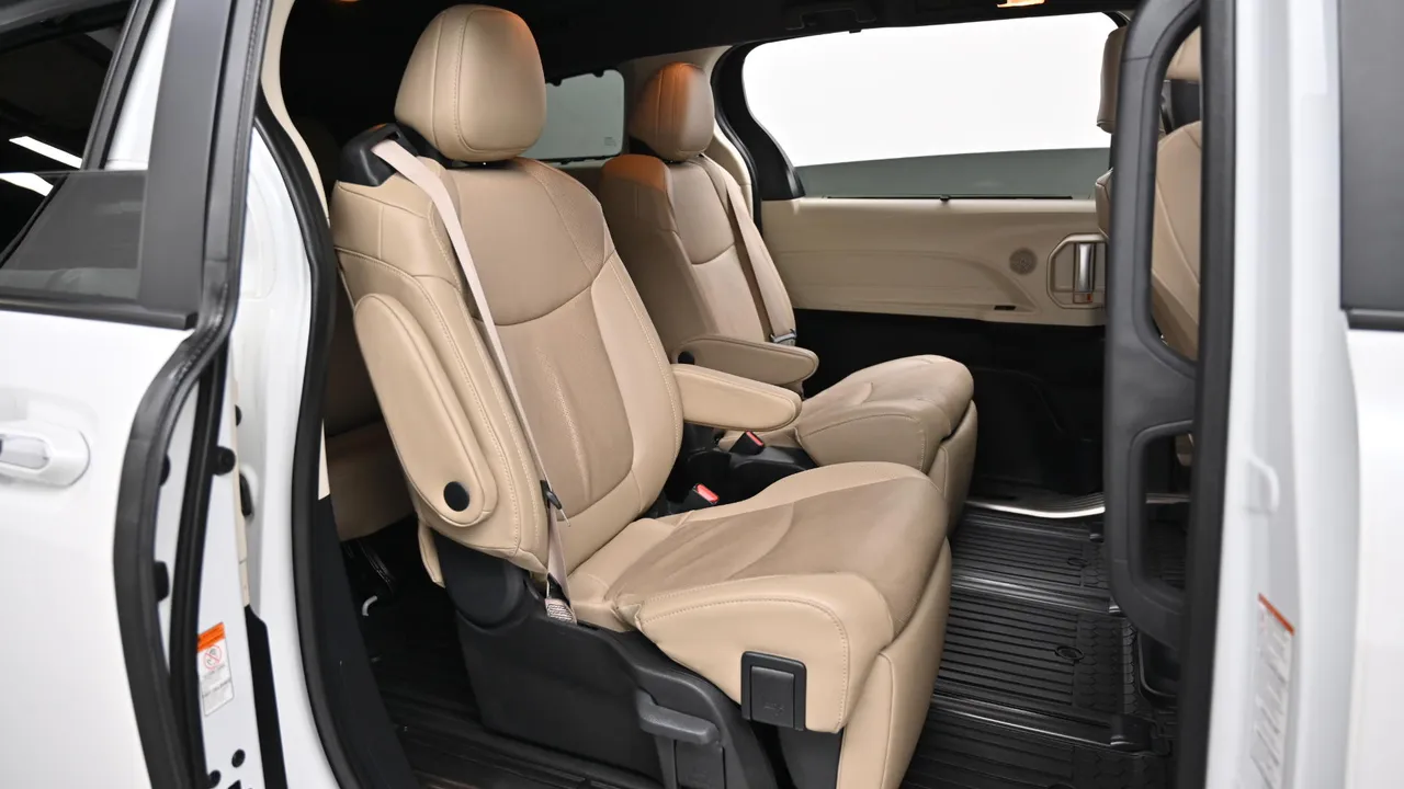 Toyota Sienna — miniaturë 12