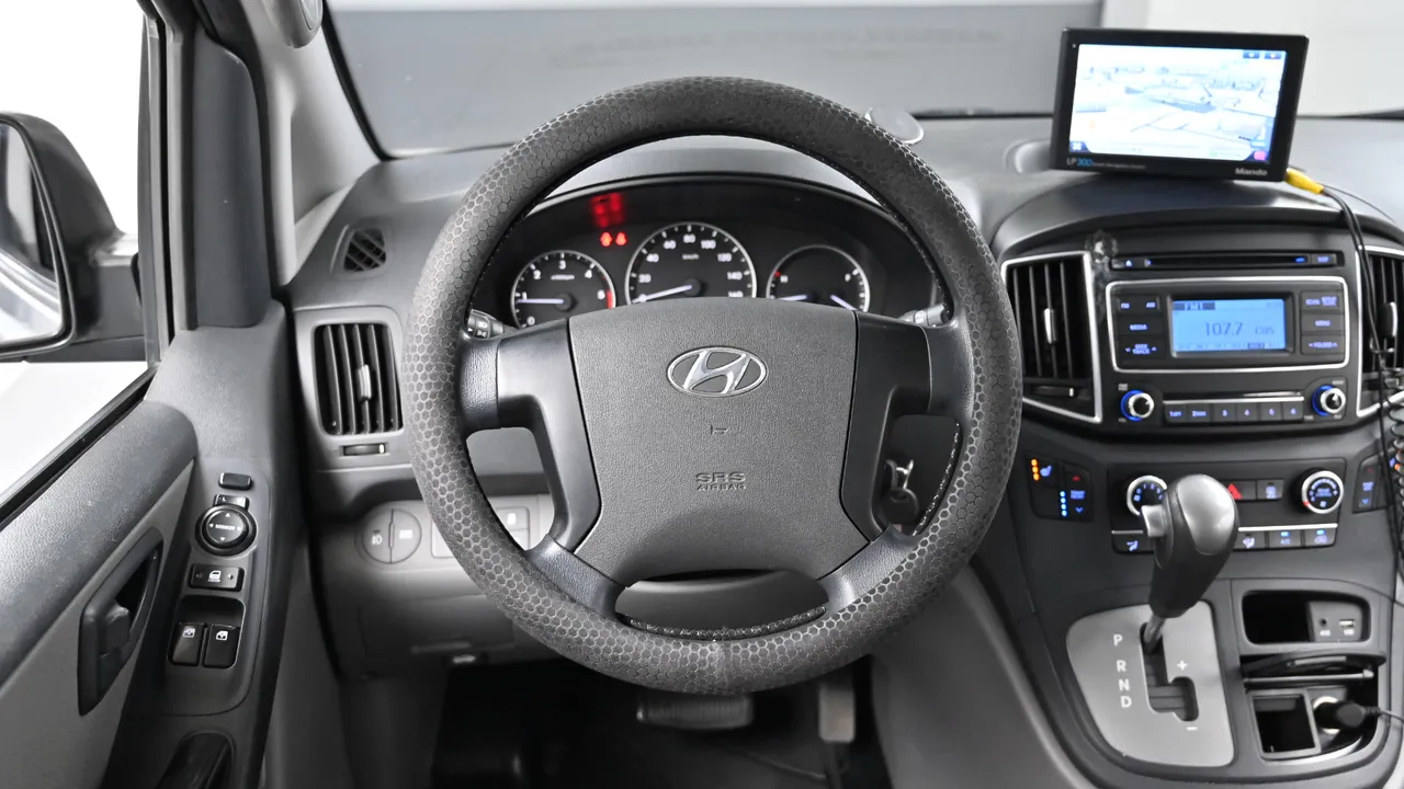 Hyundai Starex — miniaturë 13