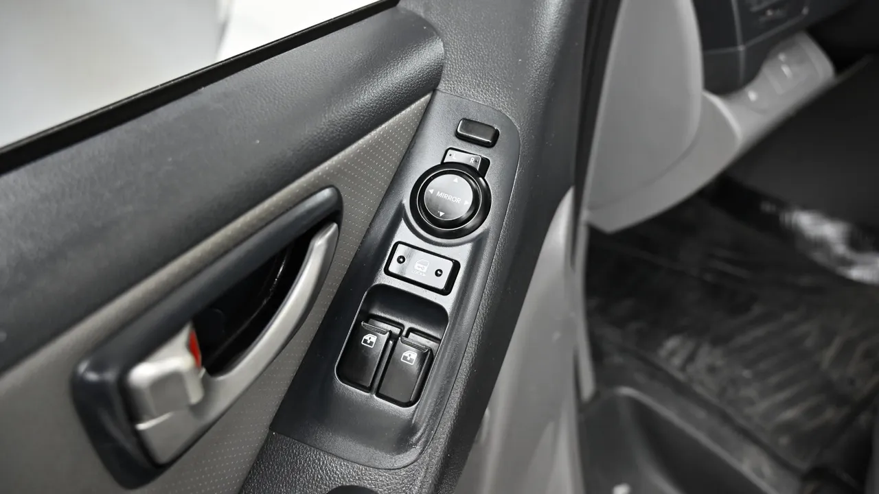 Hyundai Starex — miniaturë 15