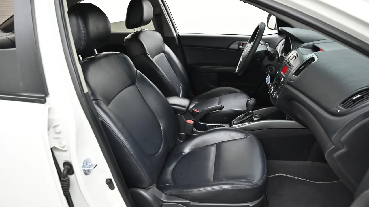 Kia Forte — miniaturë 10