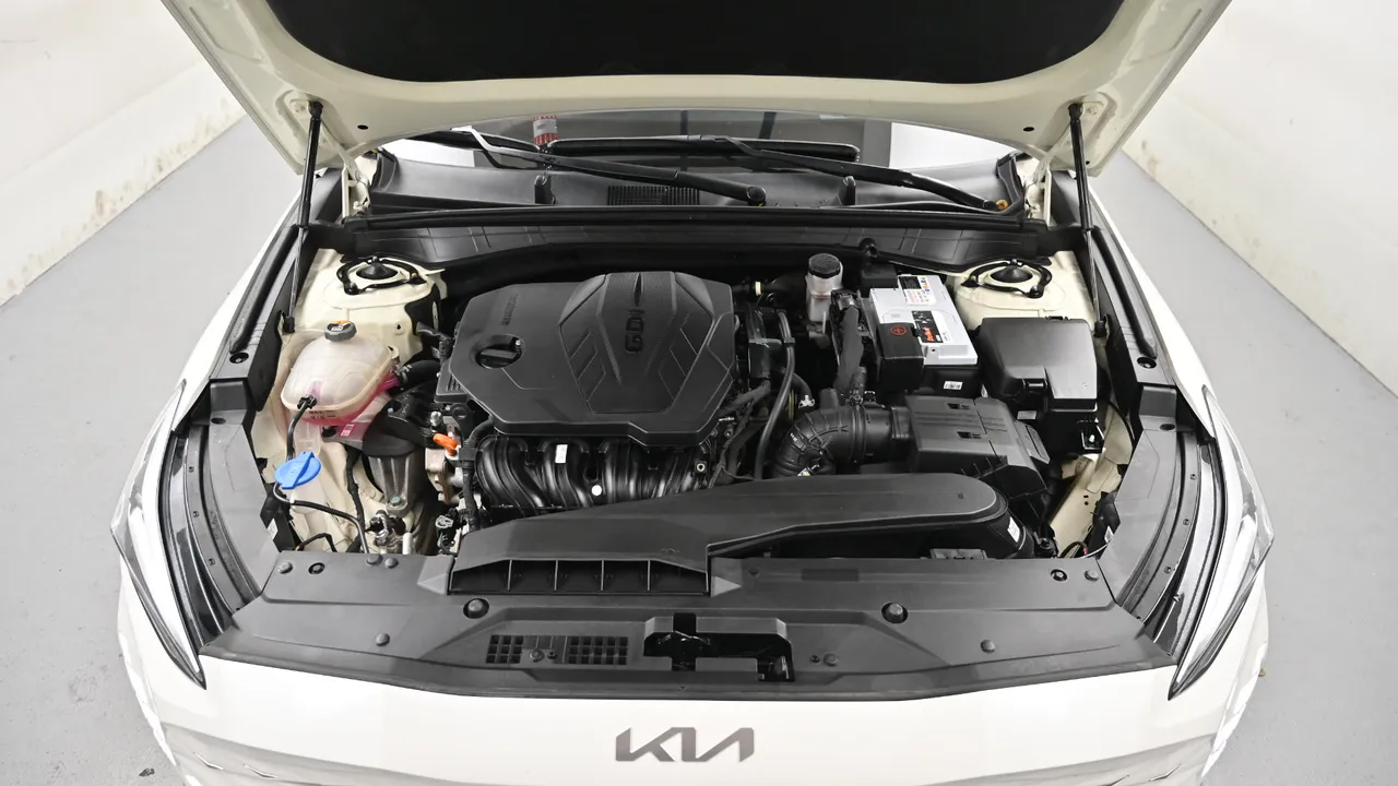 Kia K8 — miniaturë 6