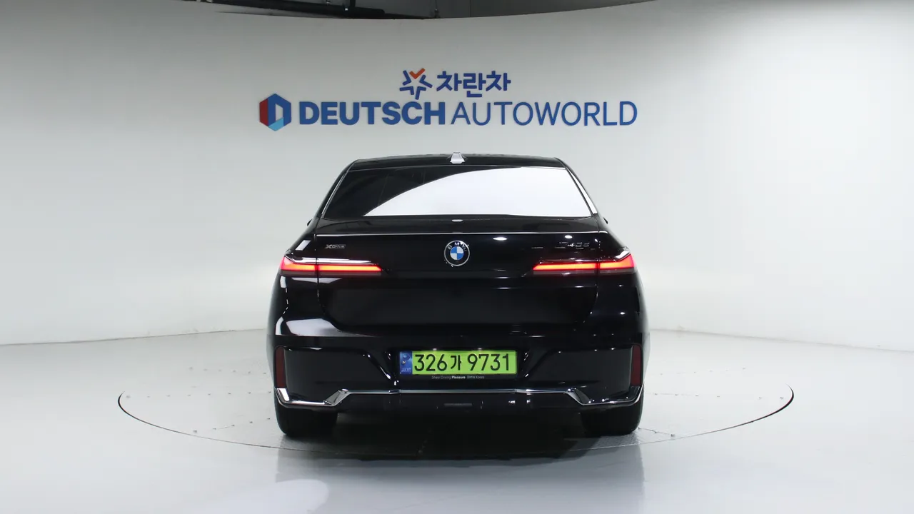 BMW 7er — miniaturë 4