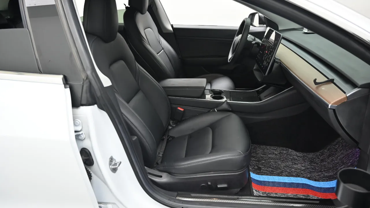 Tesla Model 3 72kWh Long Range