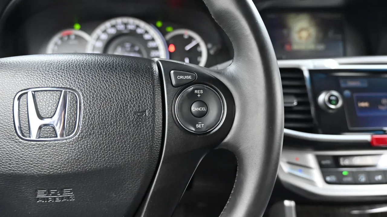 Honda Accord — miniaturë 16
