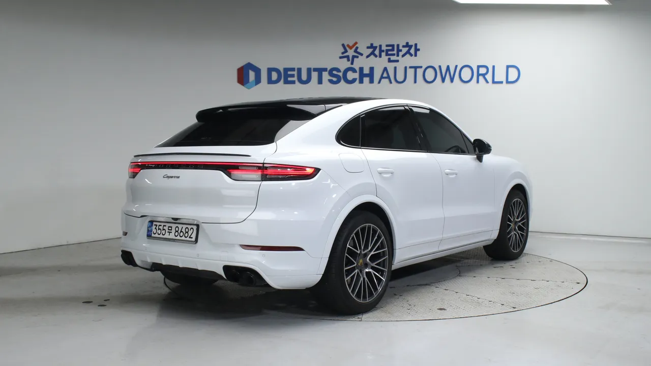 Porsche Cayenne — miniaturë 2