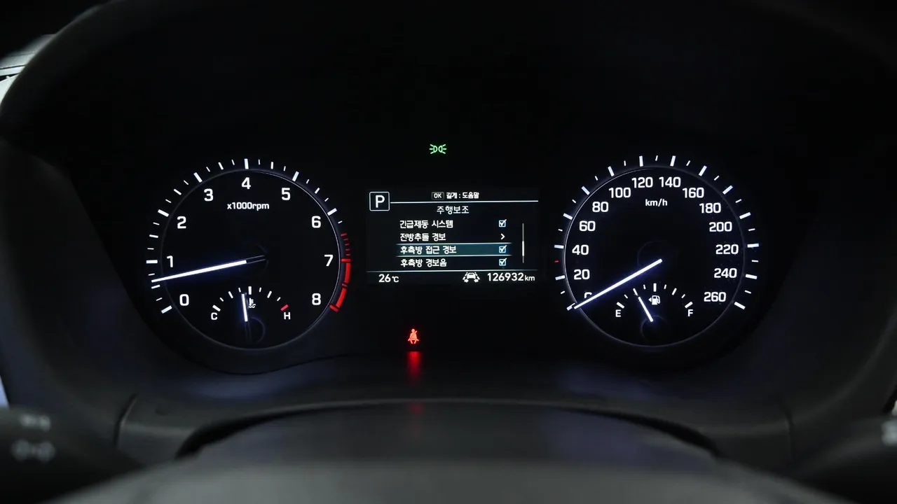 Genesis G80 — miniaturë 8